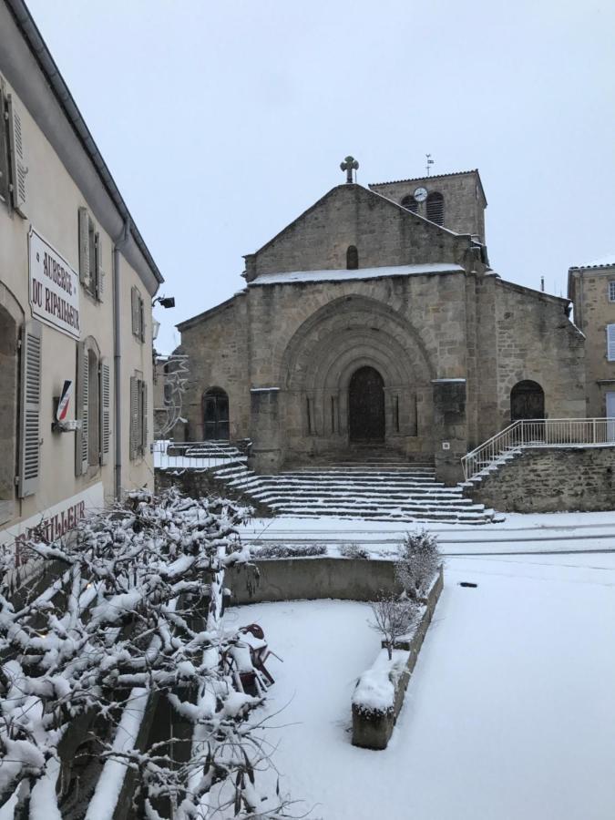 Auberge Du Ripailleur Dore-lʼÉglise Exterior foto